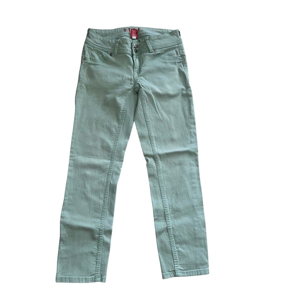 ELLE Paris Woman's mint Green ankle length Jeans size 2(25")